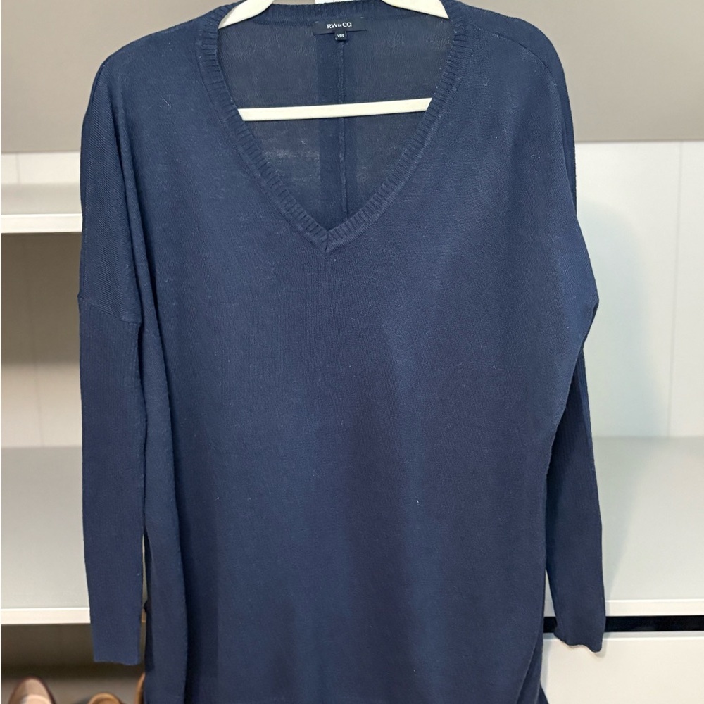 RW&CO. Oversized V-Neck Pullover, XS/S